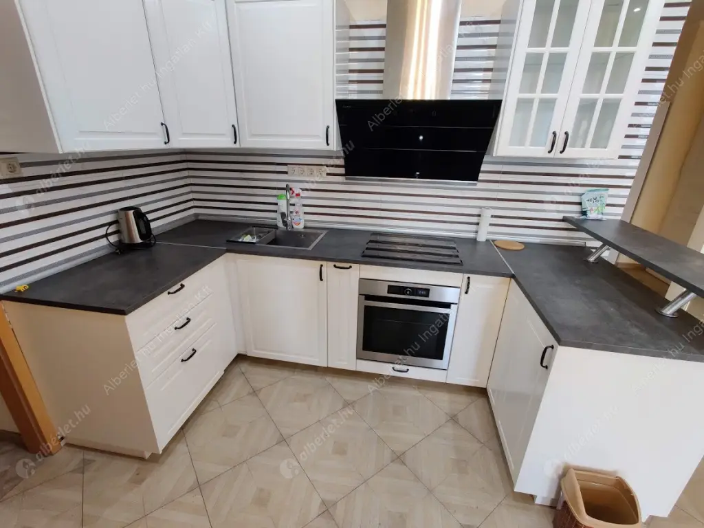 Kiadó albérlet 450000 Ft/hó áron: Budapest, VII. kerület  Damjanich utca. Mérete: 128 nm, 4 szobás | Alberlet.hu - 6639512