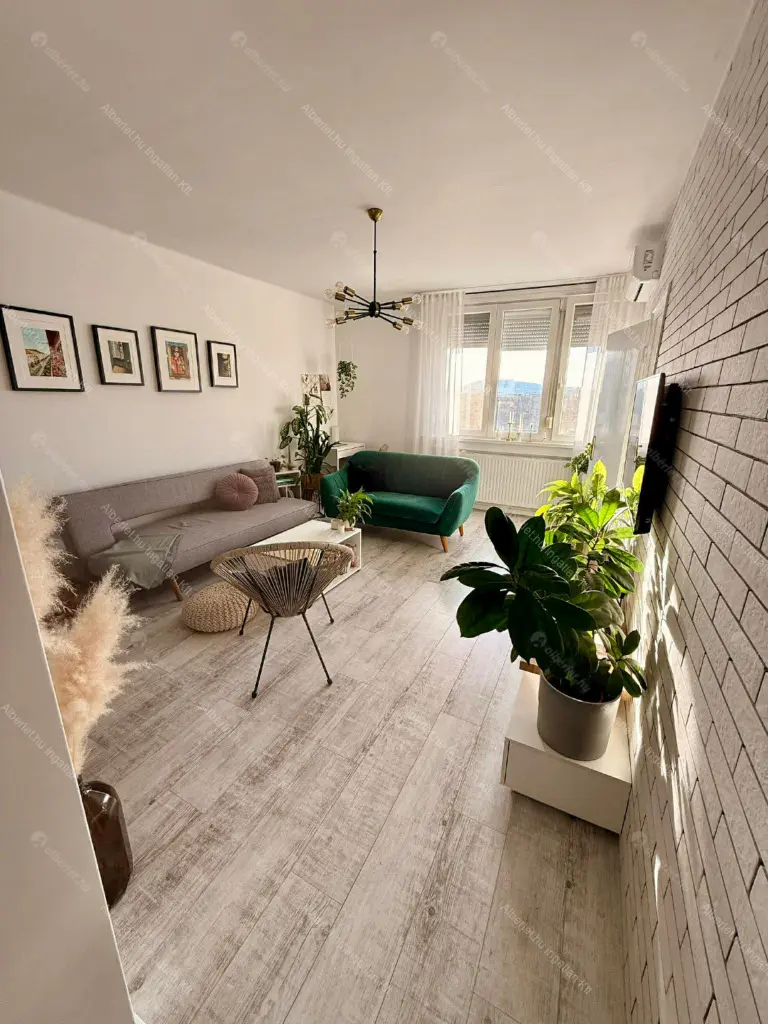 Kiadó albérlet 350000 Ft/hó áron: Budapest, VII. kerület  Damjanich utca. Mérete: 44 nm, 2 szobás | Alberlet.hu - 6659503