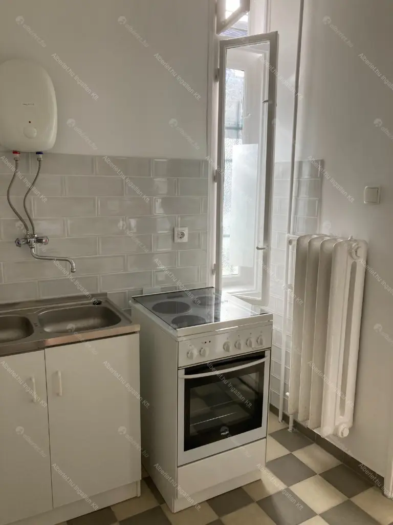 Kiadó albérlet 180000 Ft/hó áron: Budapest, VII. kerület  Damjanich utca. Mérete: 47 nm, 1 szobás | Alberlet.hu - 6706027