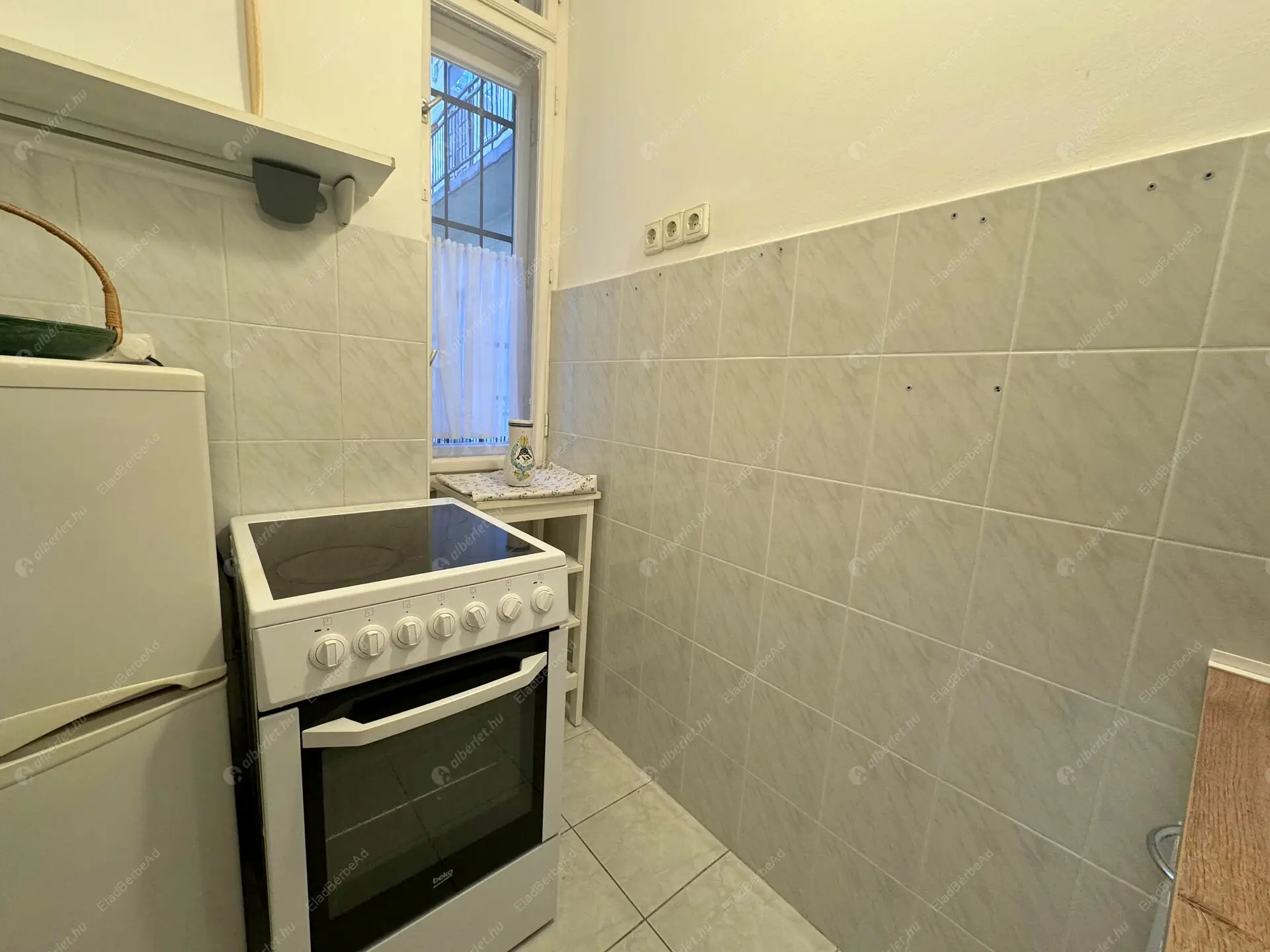 Kiadó albérlet 249000 Ft/hó áron: Budapest, VII. kerület  Damjanich utca. Mérete: 56 nm, 2 szobás | Alberlet.hu - 6365468