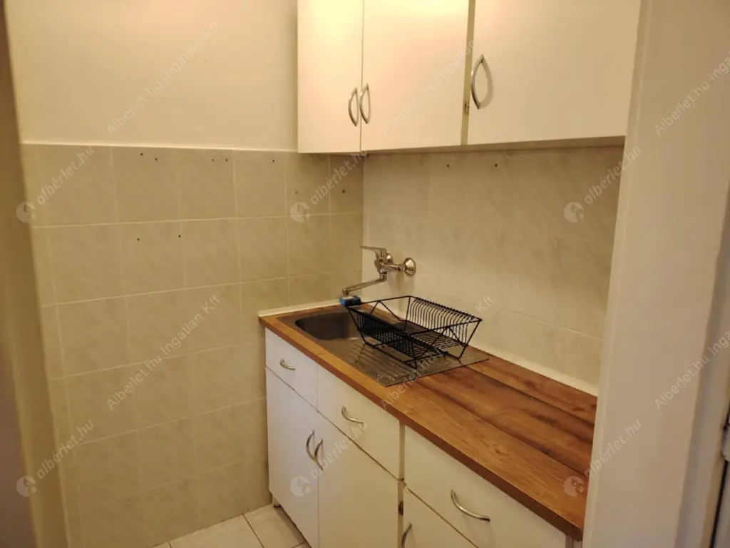 Kiadó albérlet 240000 Ft/hó áron: Budapest, VII. kerület  Damjanich utca. Mérete: 56 nm, 2 szobás | Alberlet.hu - 6628741