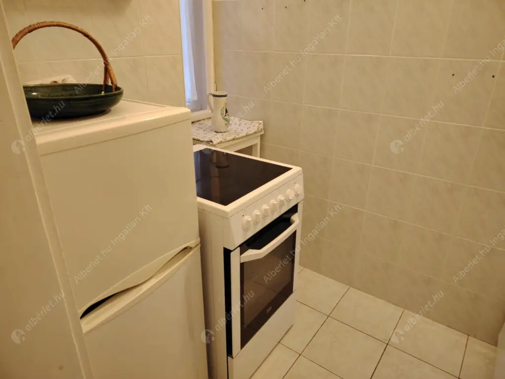 Kiadó albérlet 240000 Ft/hó áron: Budapest, VII. kerület  Damjanich utca. Mérete: 56 nm, 2 szobás | Alberlet.hu - 6628747