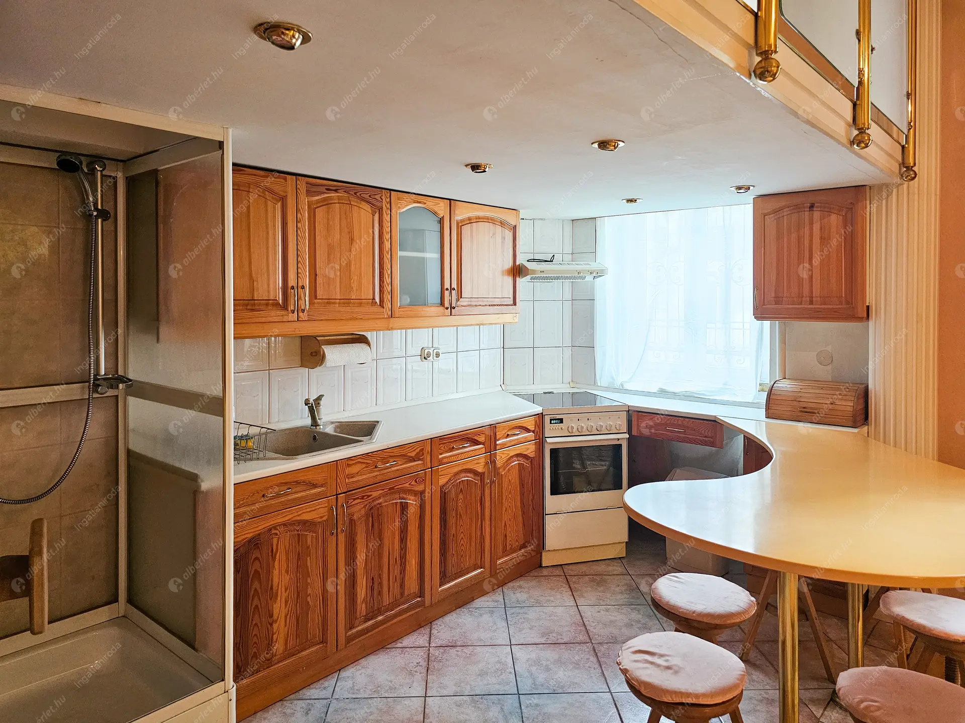 Kiadó albérlet 253000 Ft/hó áron: Budapest, VII. kerület  Damjanich utca. Mérete: 70 nm, 2 szobás | Alberlet.hu - 6521233