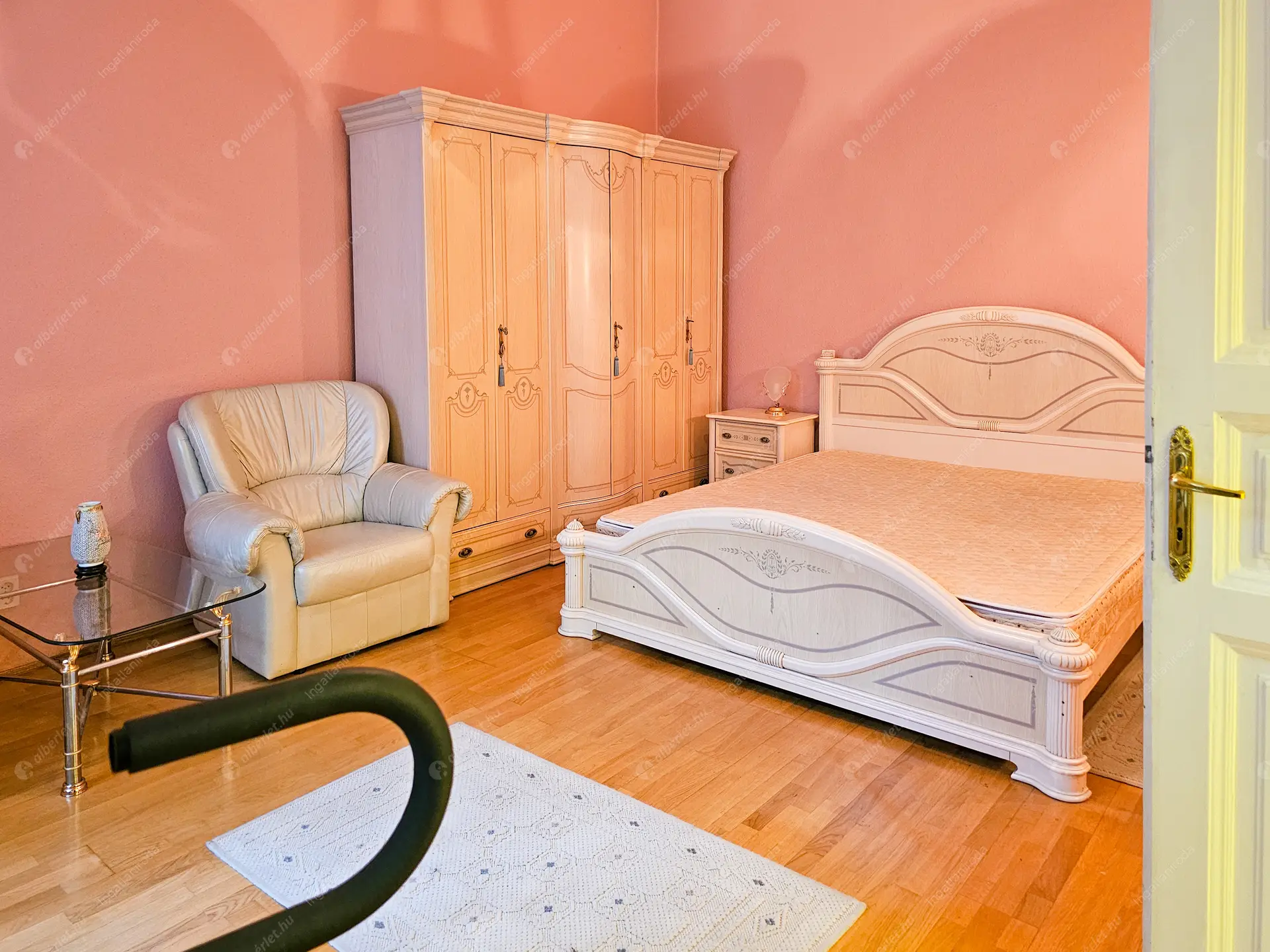 Kiadó albérlet 253000 Ft/hó áron: Budapest, VII. kerület  Damjanich utca. Mérete: 70 nm, 2 szobás | Alberlet.hu - 6521242