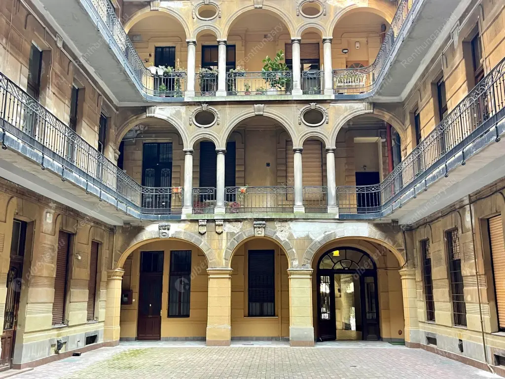 Kiadó albérlet 550000 Ft/hó áron: Budapest, VII. kerület  Damjanich utca. Mérete: 84 nm, 4 szobás | Alberlet.hu - 6612725