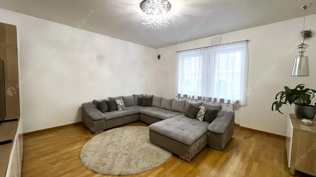 Kiadó albérlet 470000 Ft/hó áron: Budapest, VII. kerület  Dembinszky utca. Mérete: 108 nm, 3 szobás | Alberlet.hu - 6624255