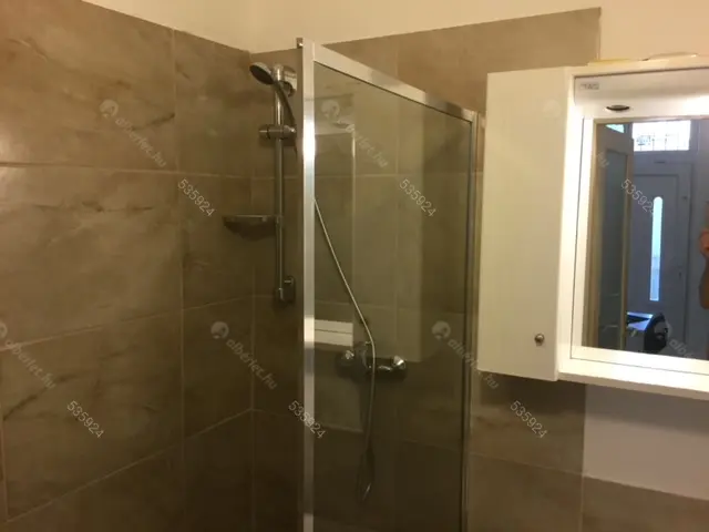 Kiadó albérlet 170000 Ft/hó áron: Budapest, VII. kerület  Dembinszky utca. Mérete: 36 nm, 1 szobás | Alberlet.hu - 5470341