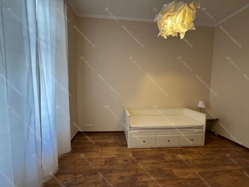 Kiadó albérlet 330000 Ft/hó áron: Budapest, VII. kerület  Dembinszky utca. Mérete: 96 nm, 3 szobás | Alberlet.hu - 6707269