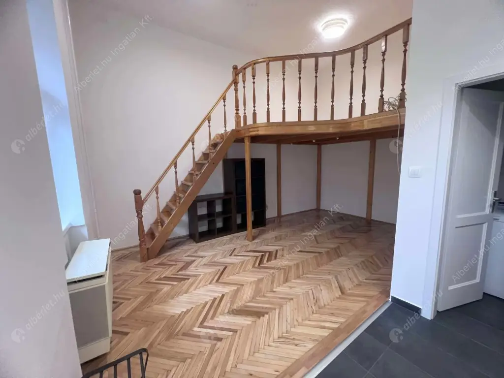 Kiadó albérlet 220000 Ft/hó áron: Budapest, VII. kerület  Dob utca. Mérete: 25 nm, 1 szobás | Alberlet.hu - 6587042