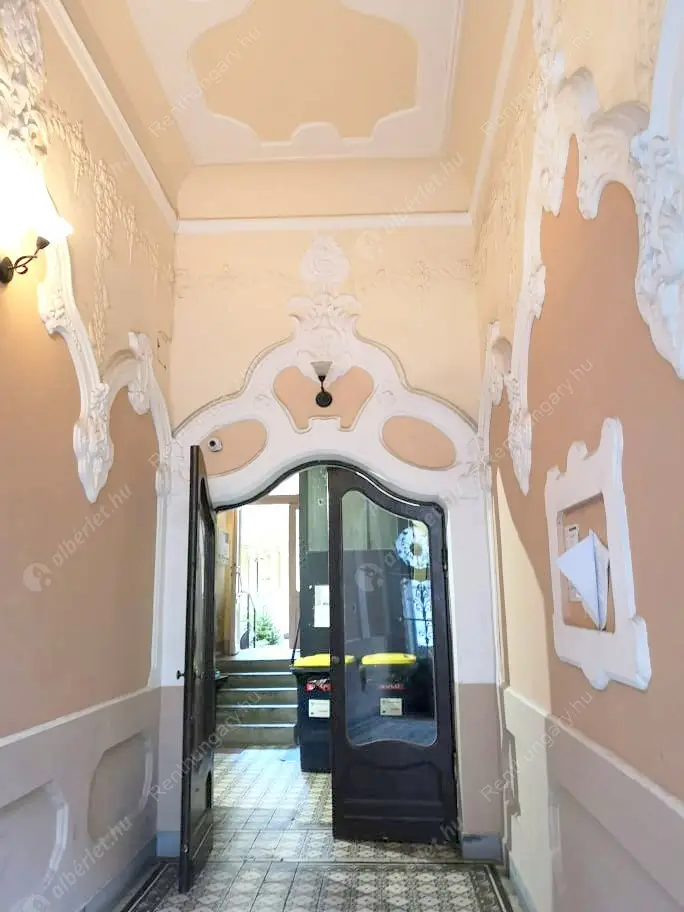 Kiadó albérlet 204000 Ft/hó áron: Budapest, VII. kerület  Dob utca. Mérete: 32 nm, 1 szobás | Alberlet.hu - 6563515