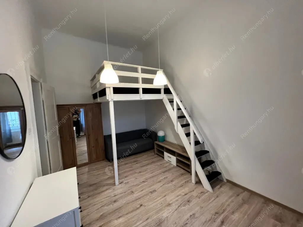 Kiadó albérlet 211000 Ft/hó áron: Budapest, VII. kerület  Dob utca. Mérete: 32 nm, 1 szobás | Alberlet.hu - 6601708