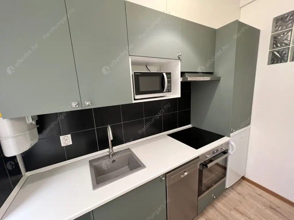 Kiadó albérlet 205000 Ft/hó áron: Budapest, VII. kerület  Dob utca. Mérete: 32 nm, 1 szobás | Alberlet.hu - 6616600