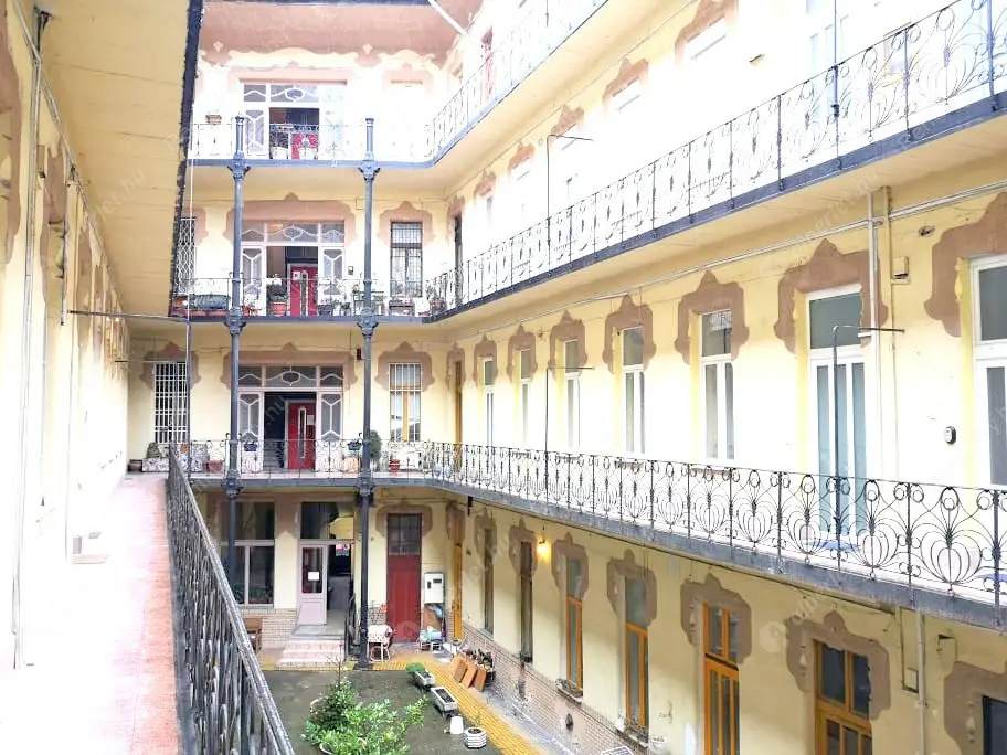 Kiadó albérlet 205000 Ft/hó áron: Budapest, VII. kerület  Dob utca. Mérete: 32 nm, 1 szobás | Alberlet.hu - 6616608