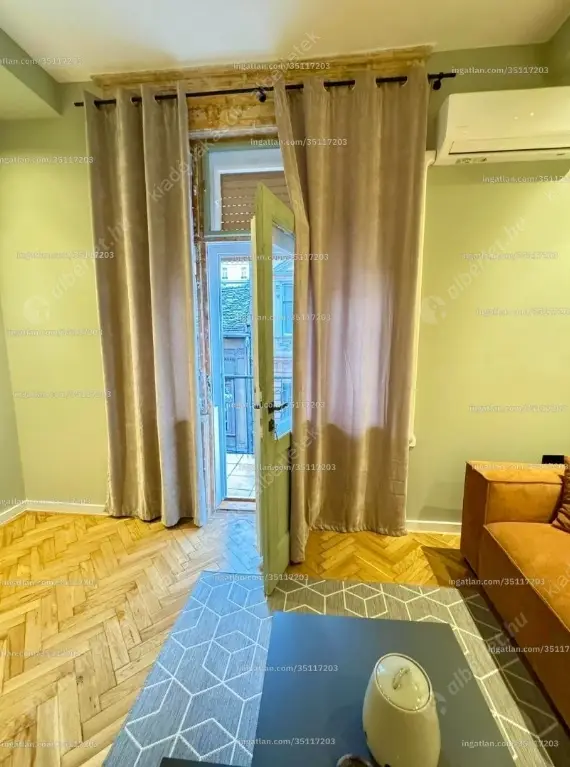 Kiadó albérlet 245000 Ft/hó áron: Budapest, VII. kerület  Dob utca. Mérete: 37 nm, 1 szobás | Alberlet.hu - 6634672