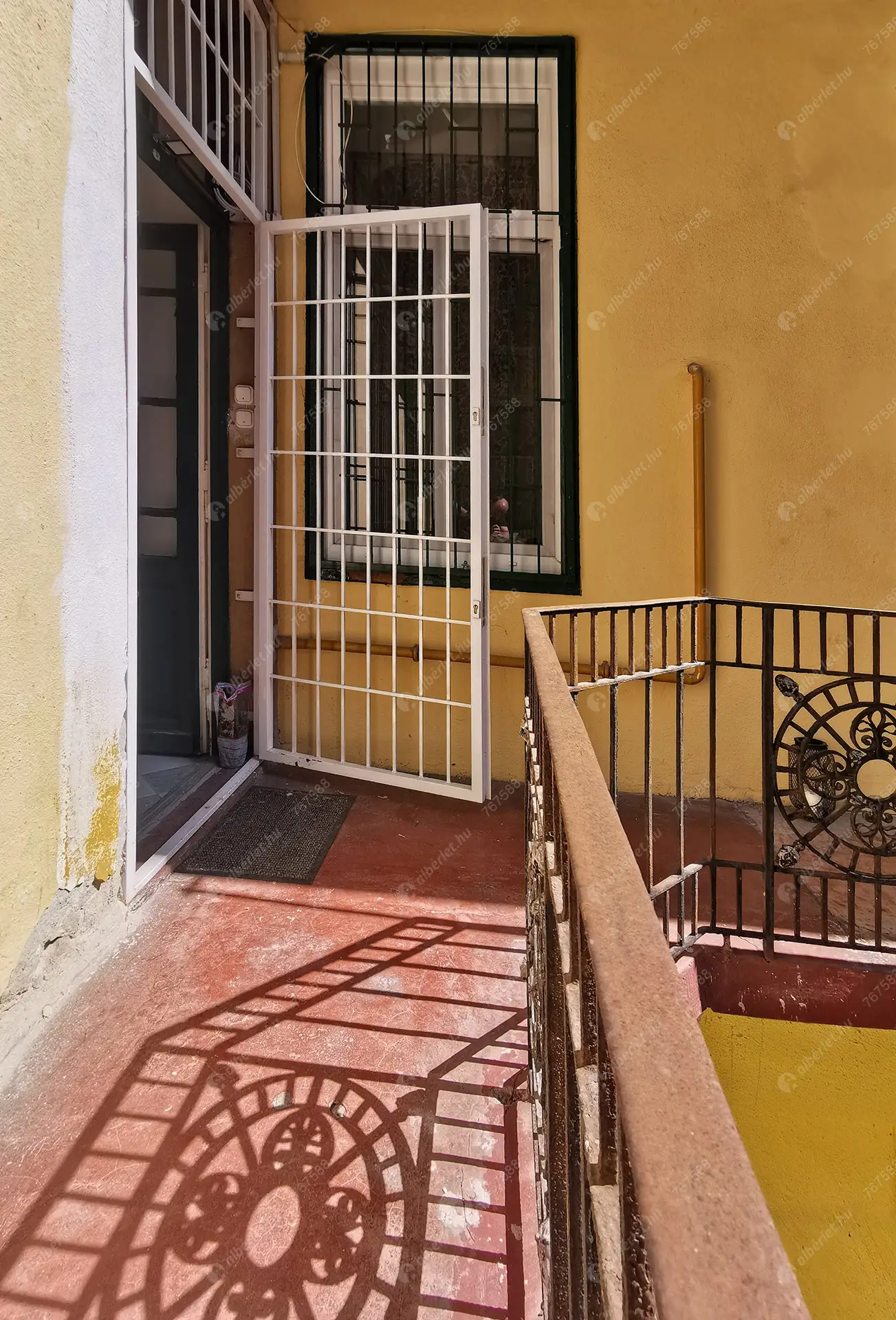 Kiadó albérlet 236000 Ft/hó áron: Budapest, VII. kerület  Dob utca. Mérete: 38 nm, 1 szobás | Alberlet.hu - 6527189