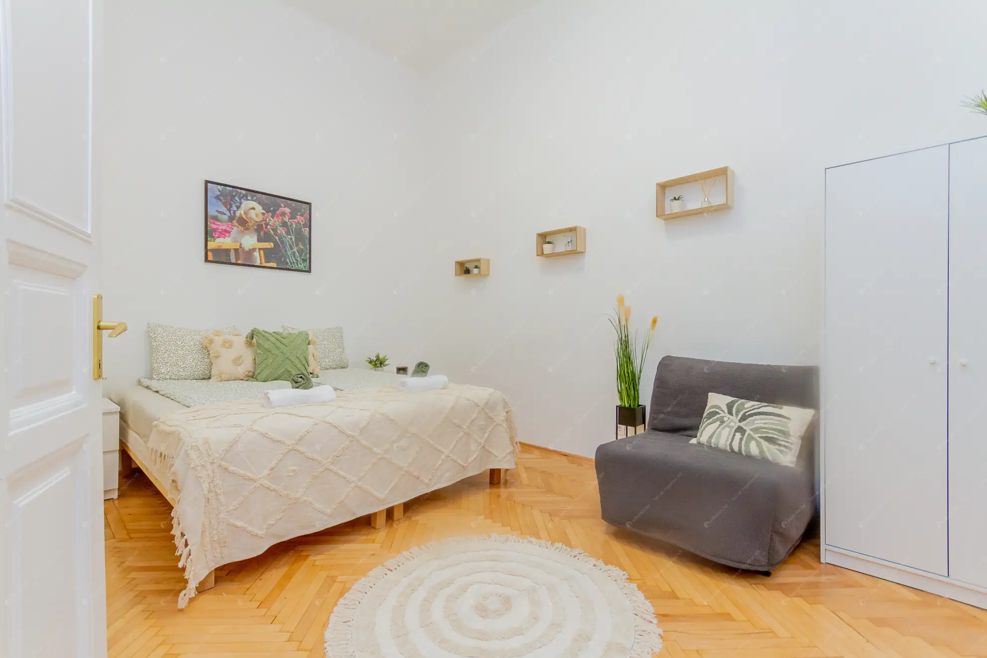 Kiadó albérlet 259000 Ft/hó áron: Budapest, VII. kerület  Dob utca. Mérete: 41 nm, 2 szobás | Alberlet.hu - 6575201