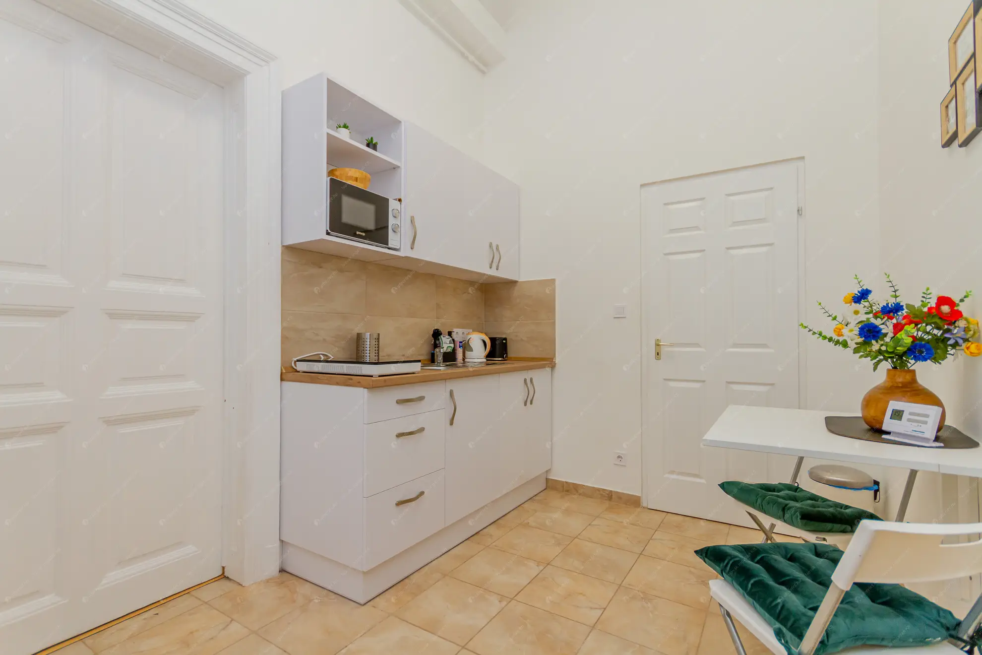 Kiadó albérlet 259000 Ft/hó áron: Budapest, VII. kerület  Dob utca. Mérete: 41 nm, 2 szobás | Alberlet.hu - 6575207