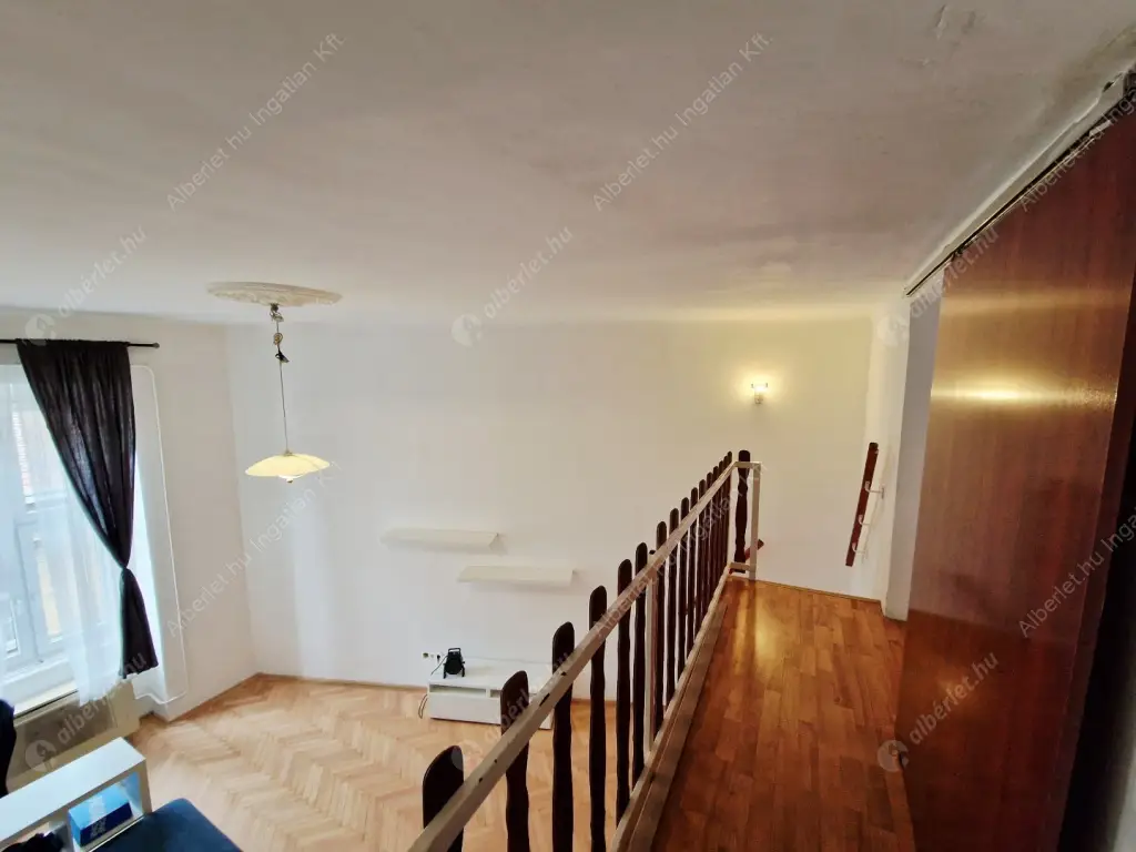 Kiadó albérlet 230000 Ft/hó áron: Budapest, VII. kerület  Dob utca. Mérete: 42 nm, 1 szobás | Alberlet.hu - 6595212