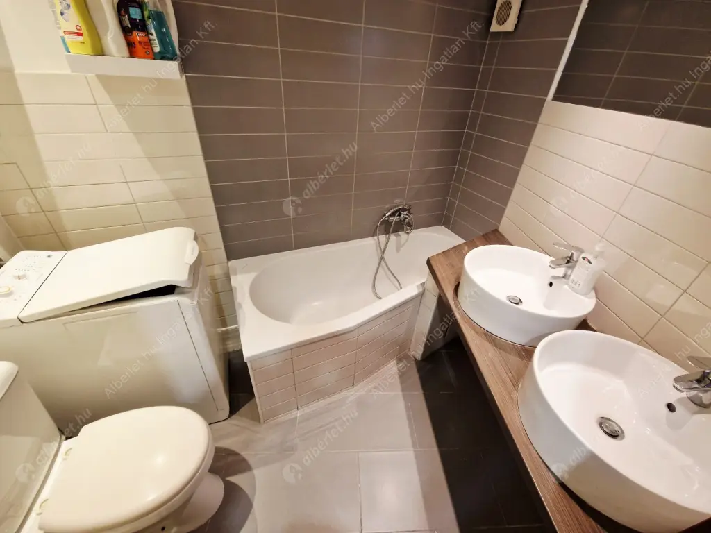 Kiadó albérlet 230000 Ft/hó áron: Budapest, VII. kerület  Dob utca. Mérete: 42 nm, 1 szobás | Alberlet.hu - 6595223