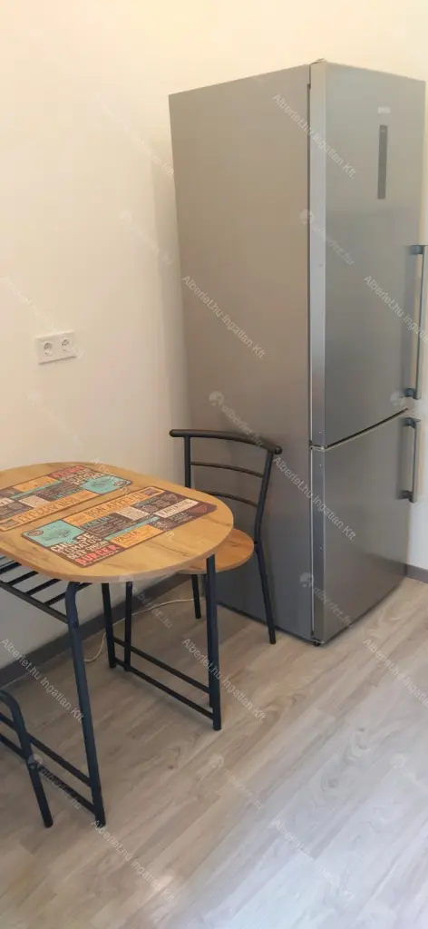 Kiadó albérlet 200000 Ft/hó áron: Budapest, VII. kerület  Dob utca. Mérete: 46 nm, 1 szobás | Alberlet.hu - 6644290