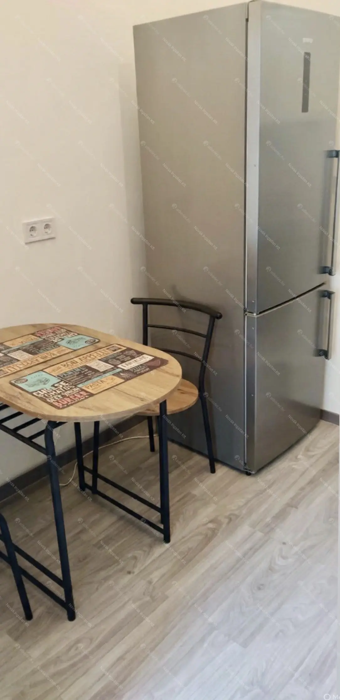 Kiadó albérlet 200000 Ft/hó áron: Budapest, VII. kerület  Dob utca. Mérete: 46 nm, 1 szobás | Alberlet.hu - 6644509