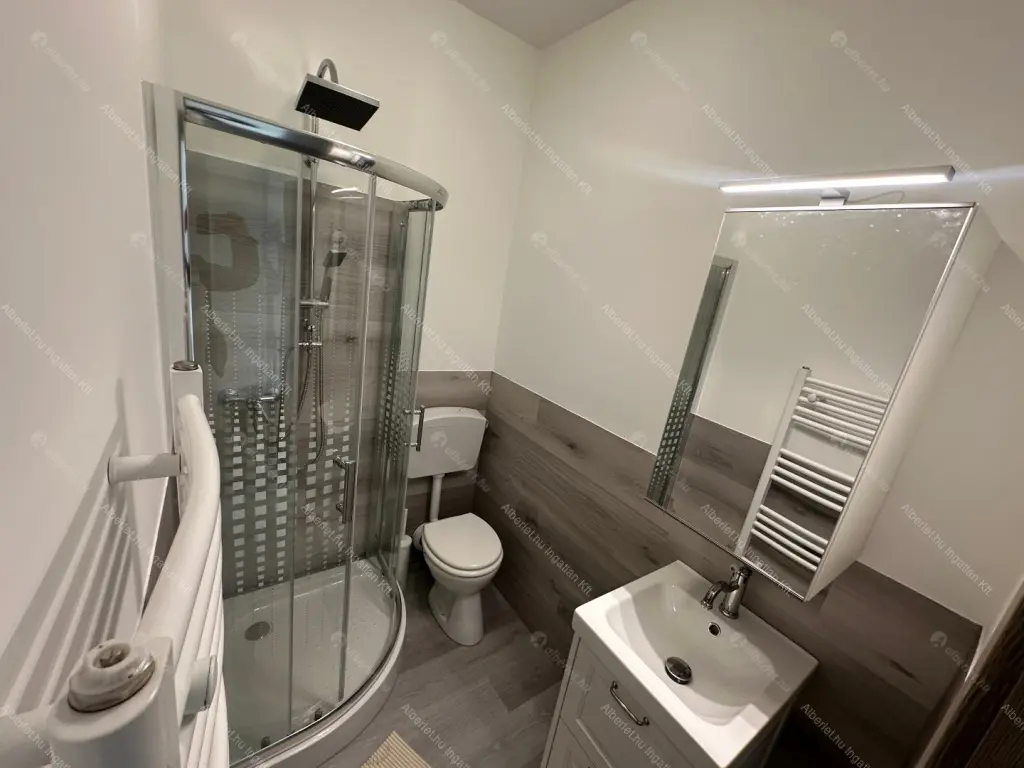 Kiadó albérlet 320000 Ft/hó áron: Budapest, VII. kerület  Dob utca. Mérete: 50 nm, 2 szobás | Alberlet.hu - 6681792