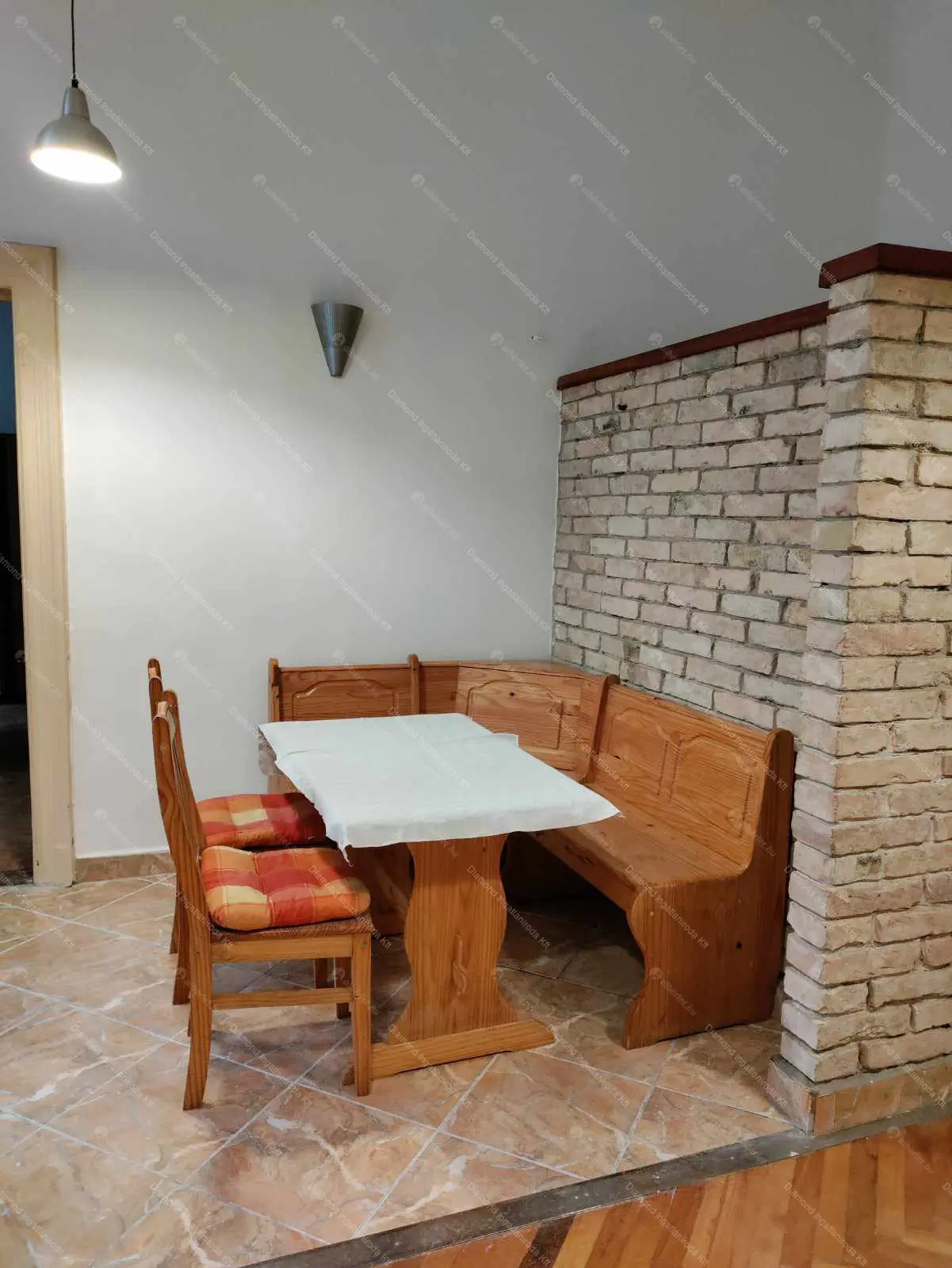 Kiadó albérlet 225000 Ft/hó áron: Budapest, VII. kerület  Dob utca. Mérete: 55 nm, 2 szobás | Alberlet.hu - 6650445