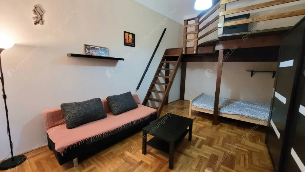 Kiadó albérlet 190000 Ft/hó áron: Budapest, VII. kerület  Dohány utca. Mérete: 30 nm, 1 szobás | Alberlet.hu - 6599946