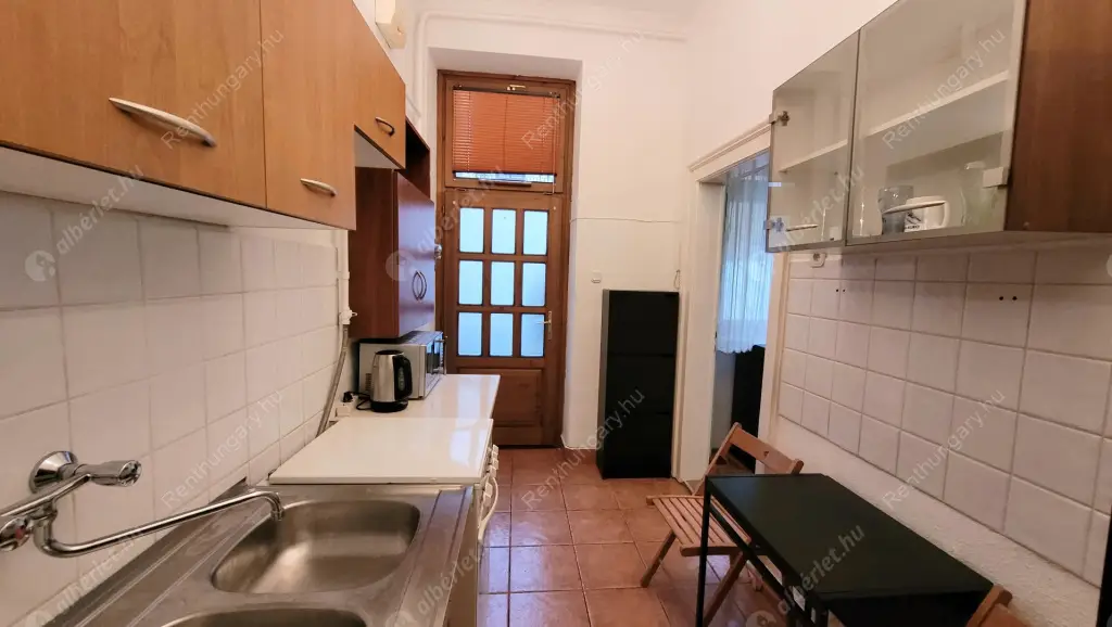 Kiadó albérlet 190000 Ft/hó áron: Budapest, VII. kerület  Dohány utca. Mérete: 30 nm, 1 szobás | Alberlet.hu - 6599953