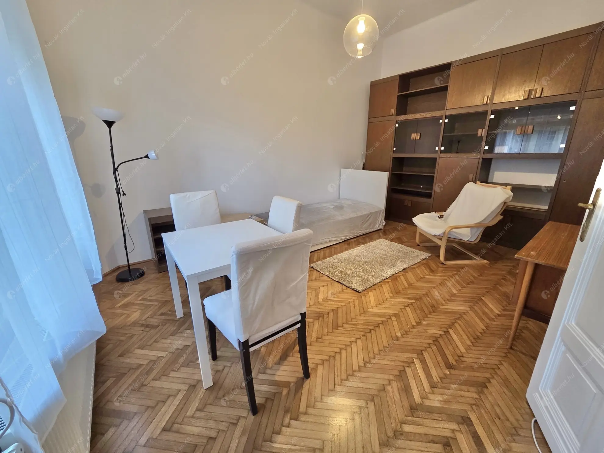 Kiadó albérlet 200000 Ft/hó áron: Budapest, VII. kerület  Dohány utca. Mérete: 32 nm, 1 szobás | Alberlet.hu - 6565248