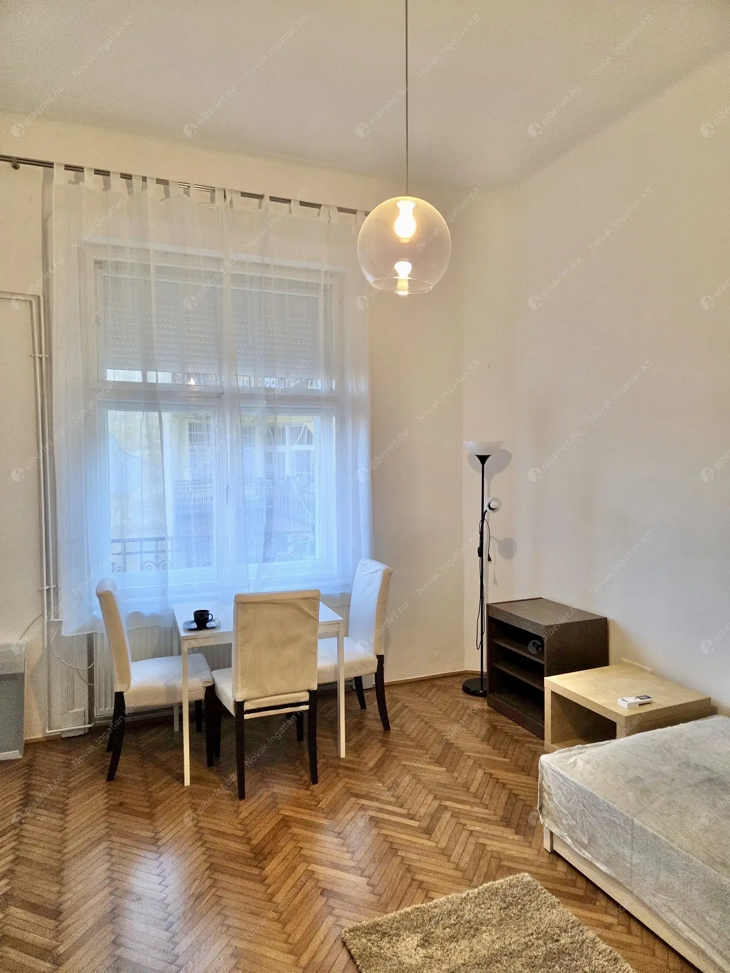 Kiadó albérlet 200000 Ft/hó áron: Budapest, VII. kerület  Dohány utca. Mérete: 32 nm, 1 szobás | Alberlet.hu - 6565253