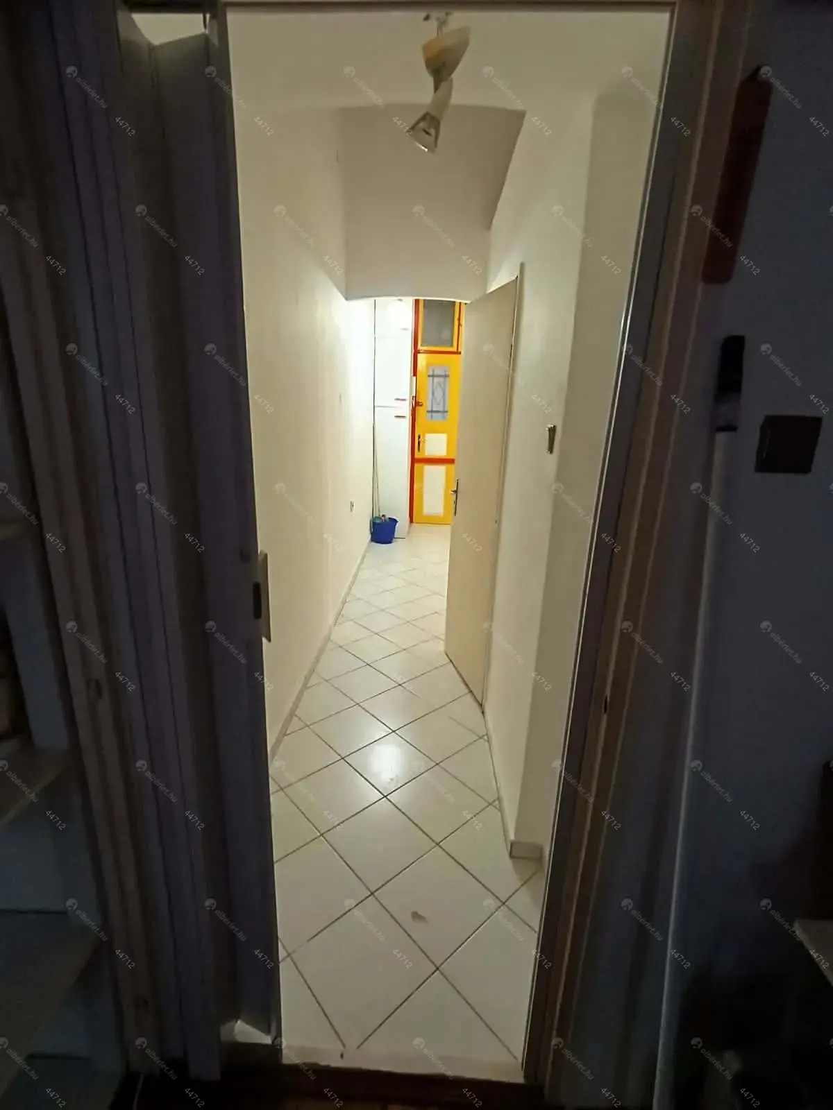 Kiadó albérlet 180000 Ft/hó áron: Budapest, VII. kerület  Dohány utca. Mérete: 36 nm, 1 szobás | Alberlet.hu - 6705210