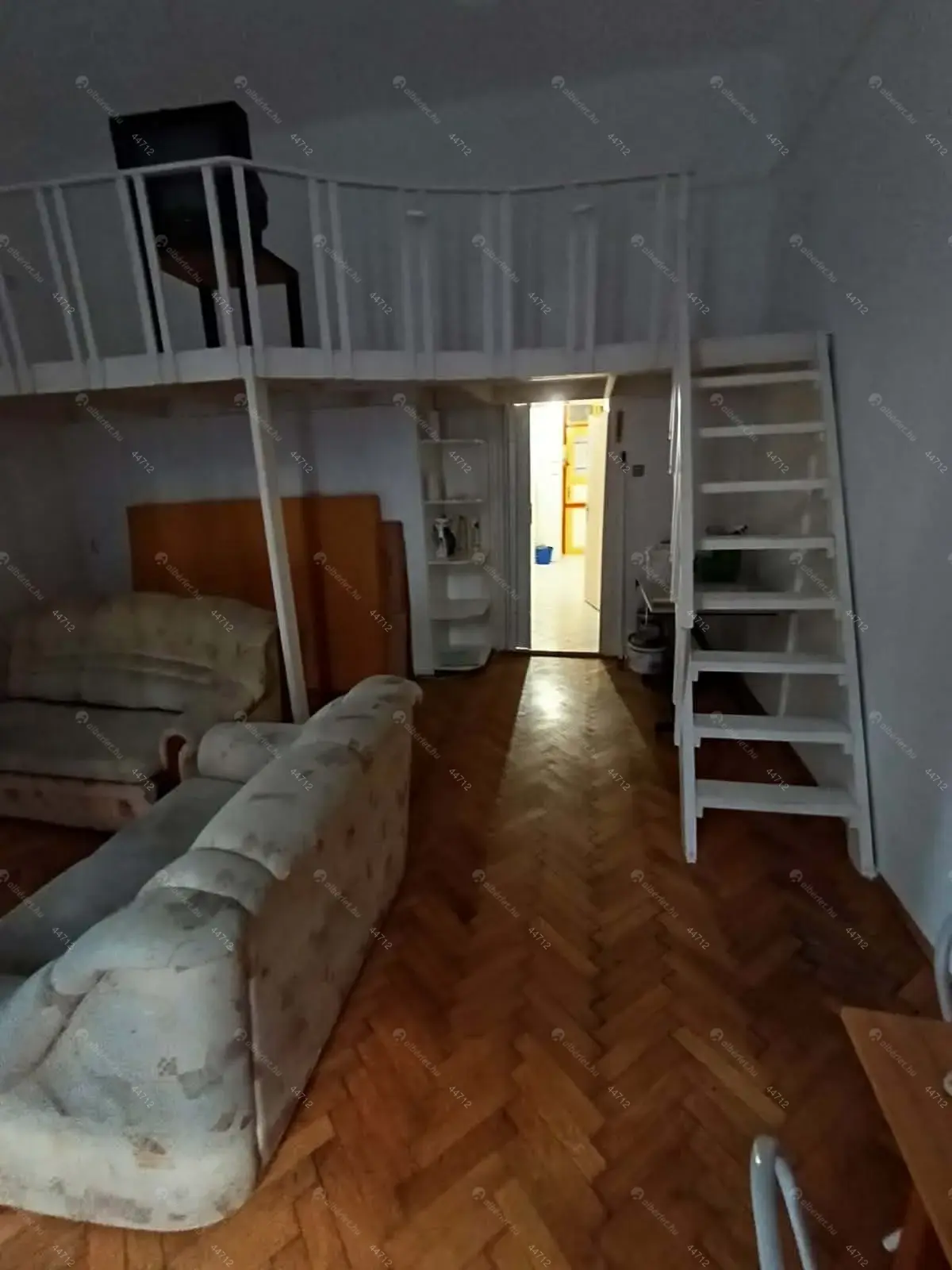 Kiadó albérlet 180000 Ft/hó áron: Budapest, VII. kerület  Dohány utca. Mérete: 36 nm, 1 szobás | Alberlet.hu - 6705213