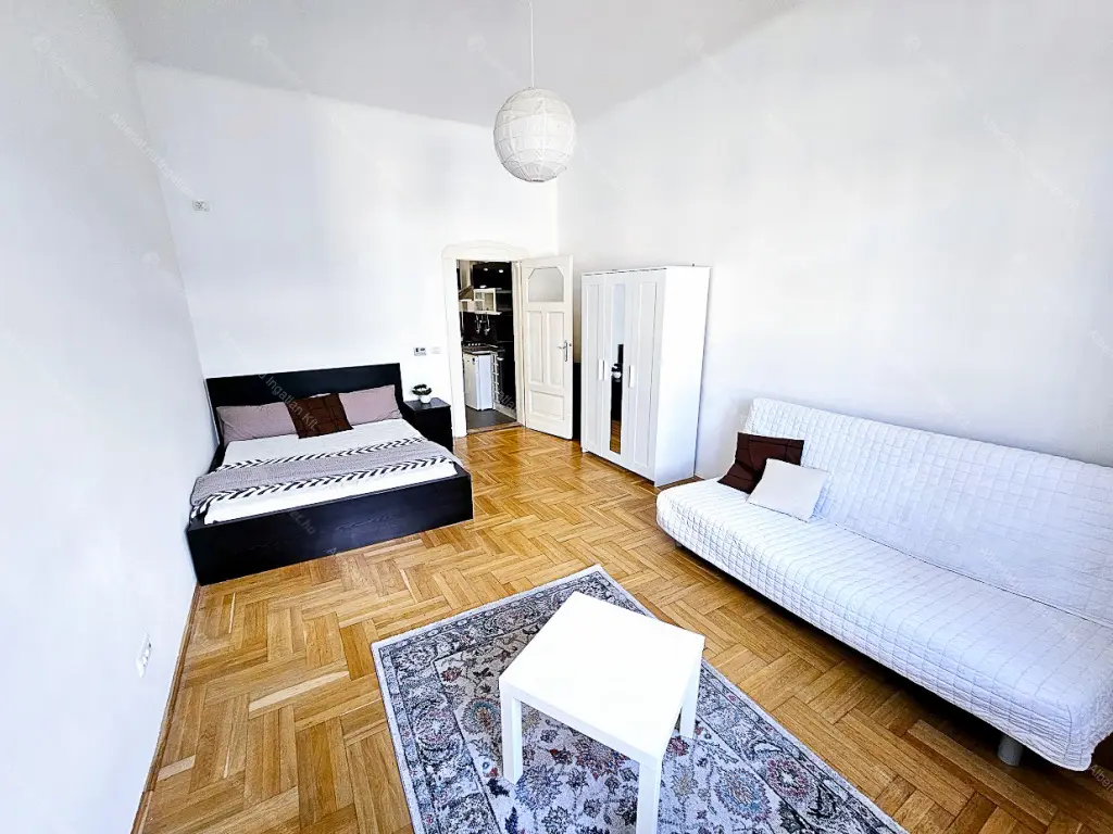 Kiadó albérlet 200000 Ft/hó áron: Budapest, VII. kerület  Dohány utca. Mérete: 37 nm, 1 szobás | Alberlet.hu - 6699042