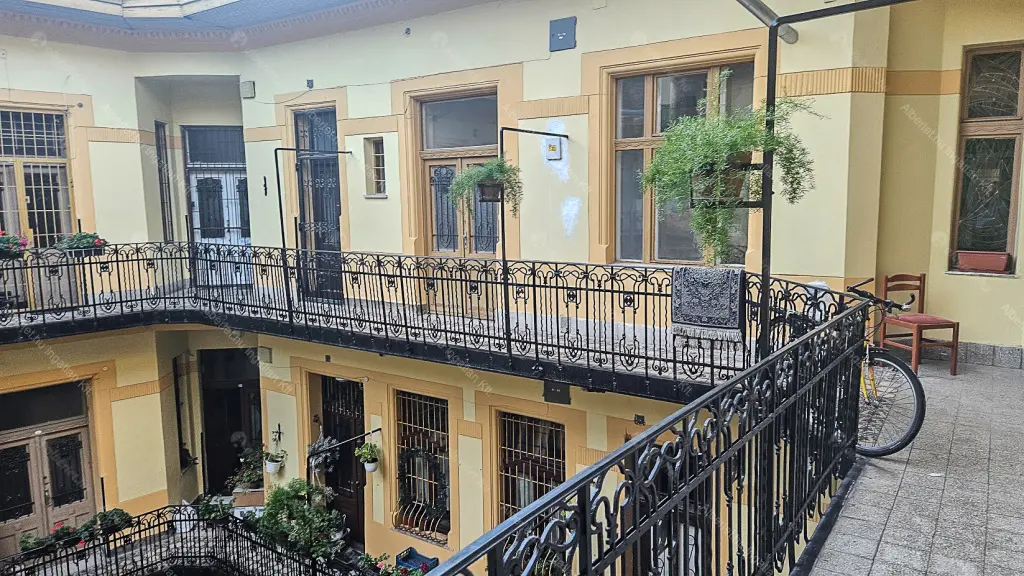 Kiadó albérlet 200000 Ft/hó áron: Budapest, VII. kerület  Dohány utca. Mérete: 37 nm, 1 szobás | Alberlet.hu - 6699047