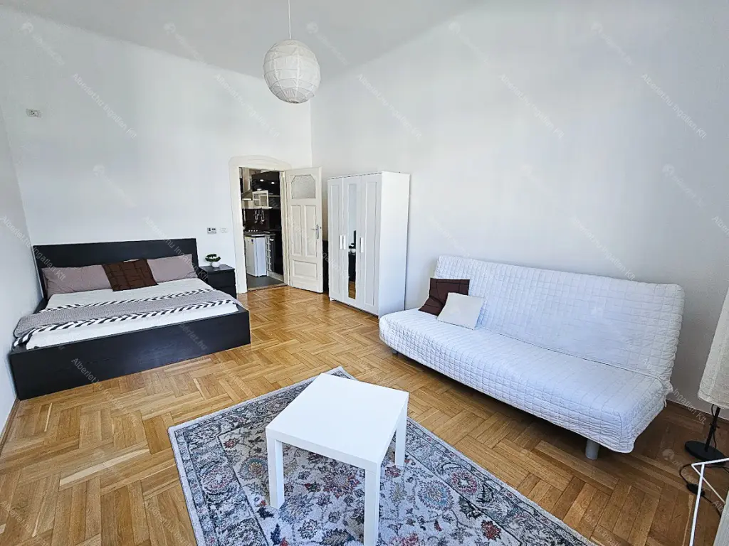 Kiadó albérlet 200000 Ft/hó áron: Budapest, VII. kerület  Dohány utca. Mérete: 37 nm, 1 szobás | Alberlet.hu - 6703652