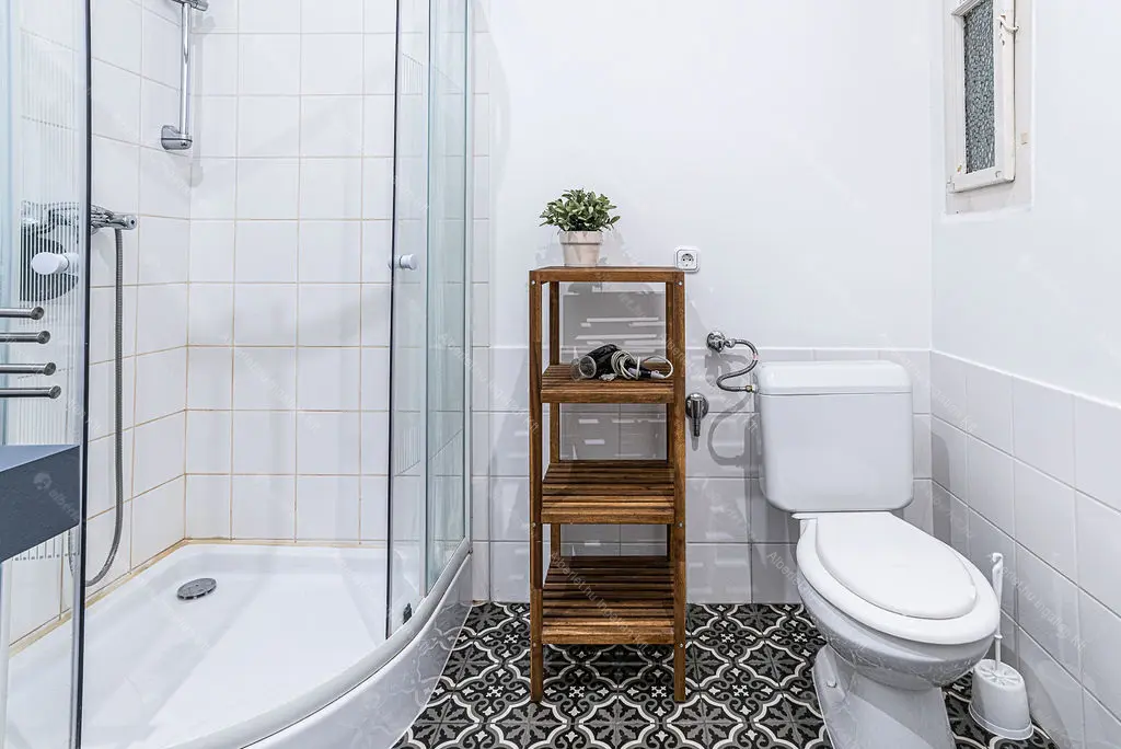 Kiadó albérlet 250000 Ft/hó áron: Budapest, VII. kerület  Dohány utca. Mérete: 46 nm, 2 szobás | Alberlet.hu - 6703042