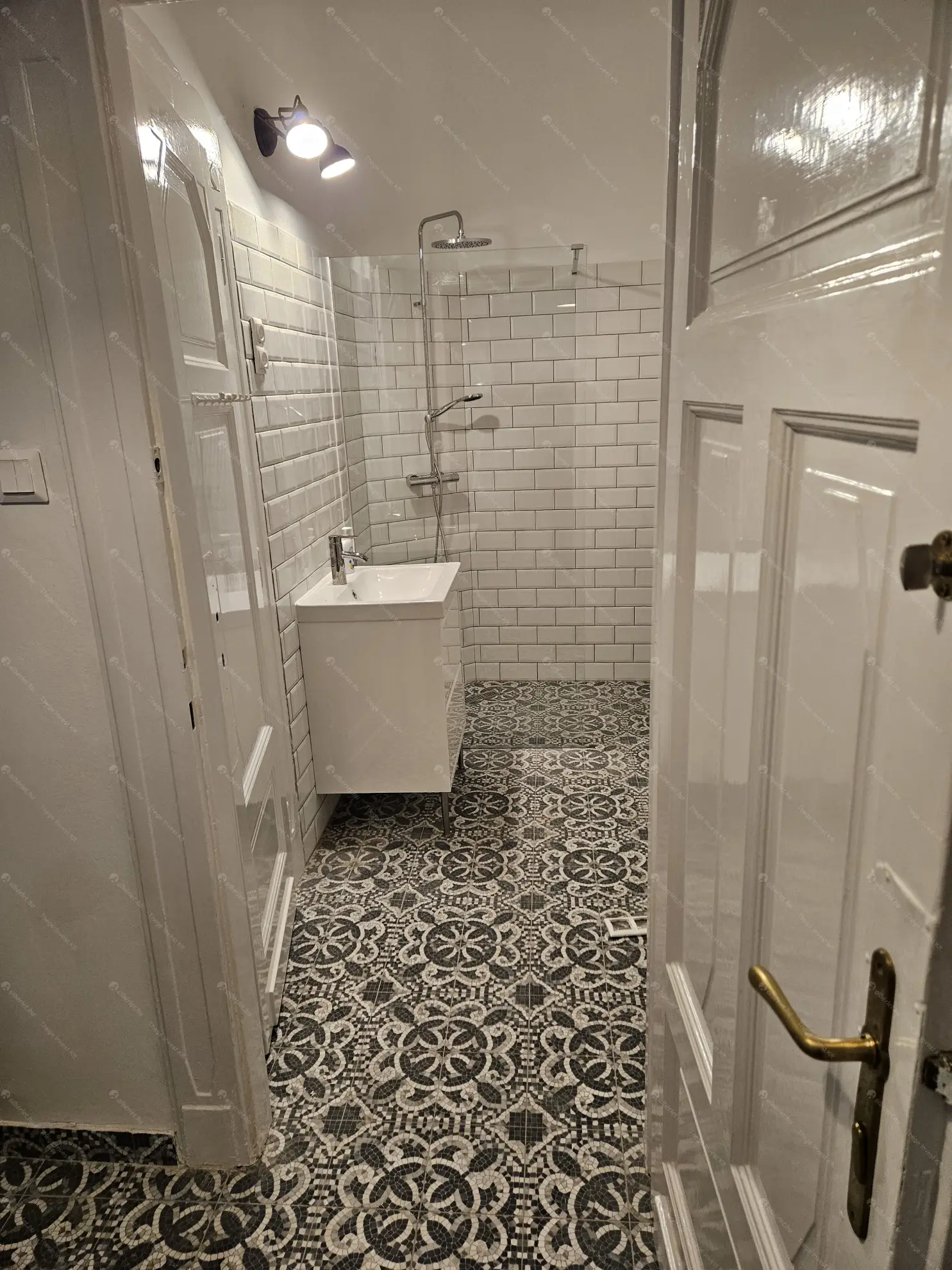 Kiadó albérlet 360000 Ft/hó áron: Budapest, VII. kerület  Dohány utca. Mérete: 63 nm, 3 szobás | Alberlet.hu - 6590446