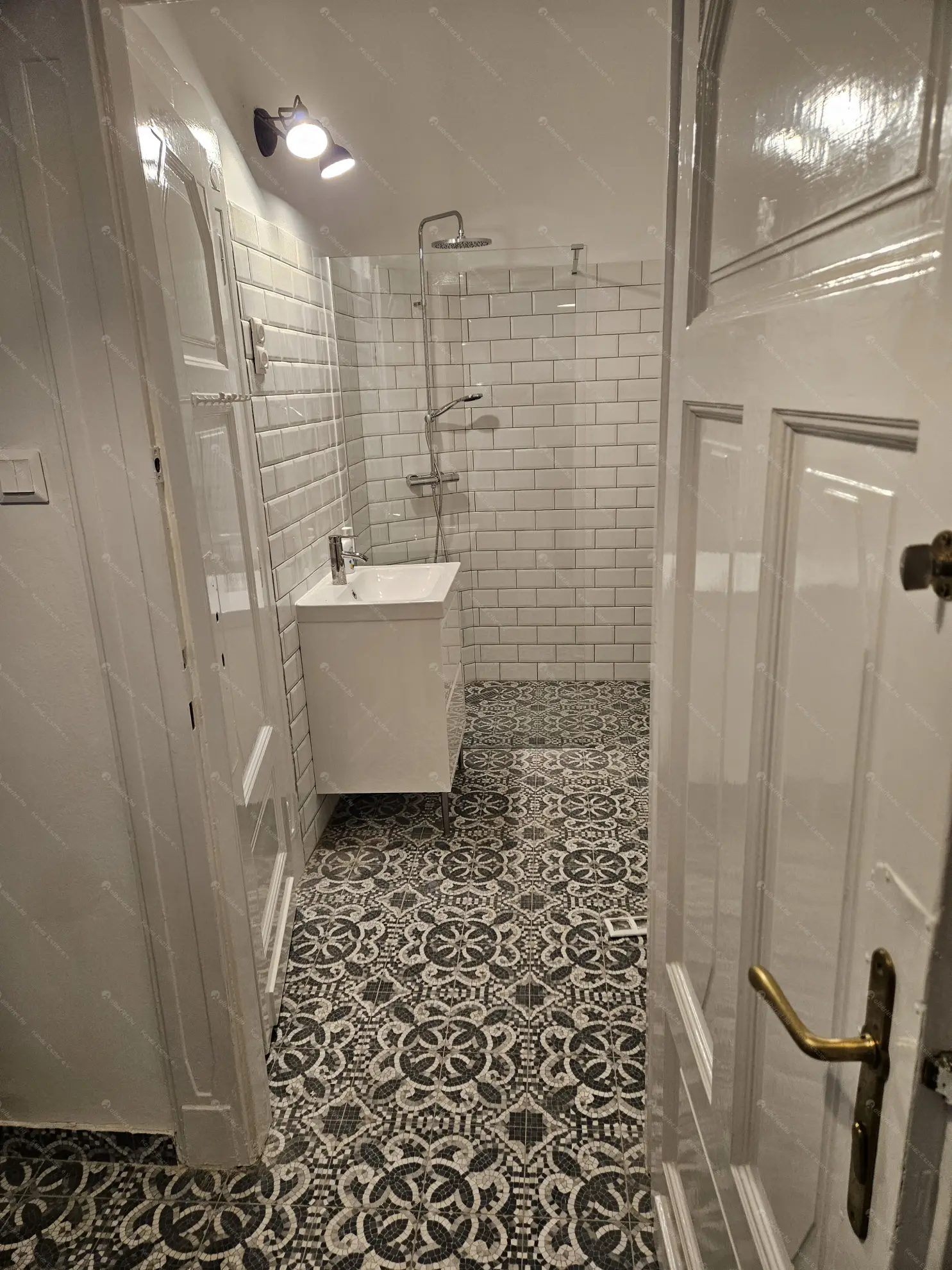 Kiadó albérlet 360000 Ft/hó áron: Budapest, VII. kerület  Dohány utca. Mérete: 63 nm, 3 szobás | Alberlet.hu - 6598206