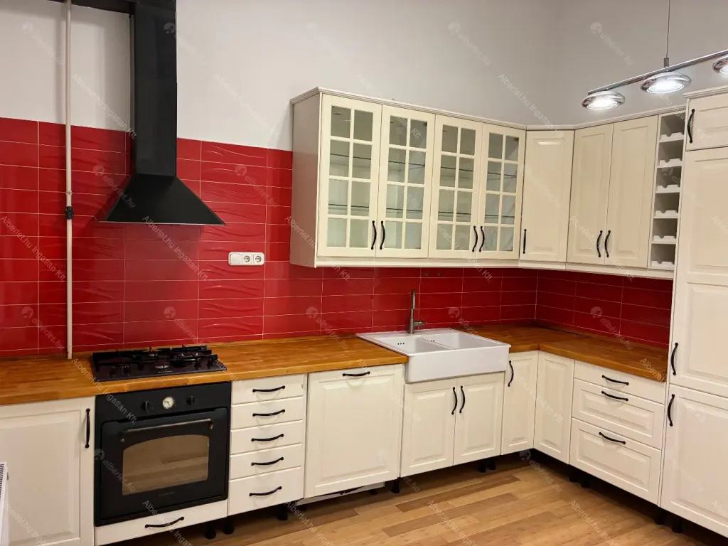 Kiadó albérlet 295000 Ft/hó áron: Budapest, VII. kerület  Dohány utca. Mérete: 64 nm, 2 szobás | Alberlet.hu - 6662960