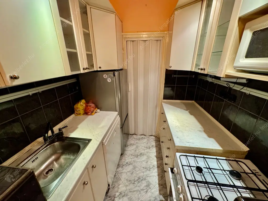 Kiadó albérlet 211000 Ft/hó áron: Budapest, VII. kerület  Dohány utca. Mérete: 70 nm, 2 szobás | Alberlet.hu - 6586101