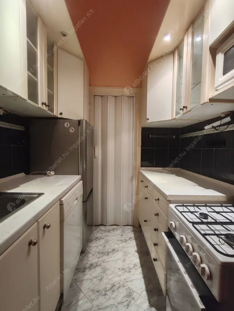 Kiadó albérlet 211000 Ft/hó áron: Budapest, VII. kerület  Dohány utca. Mérete: 70 nm, 2 szobás | Alberlet.hu - 6586111