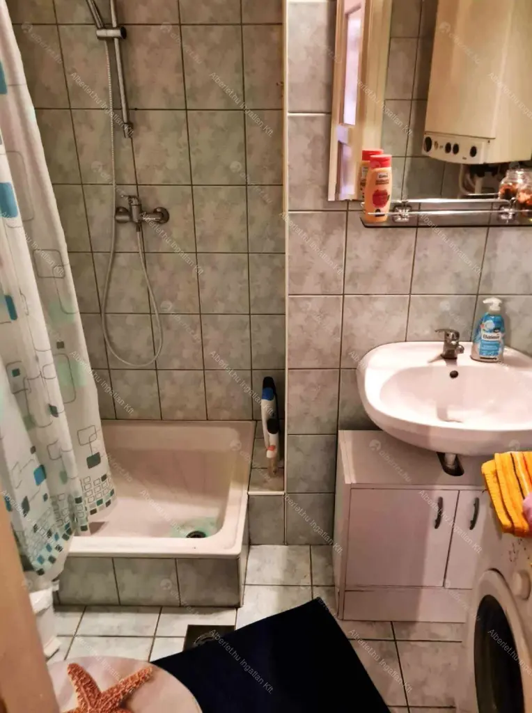 Kiadó albérlet 350000 Ft/hó áron: Budapest, VII. kerület  Dohány utca. Mérete: 70 nm, 2 szobás | Alberlet.hu - 6696033