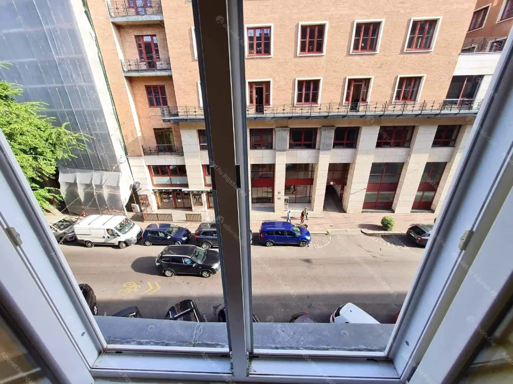 Kiadó albérlet 350000 Ft/hó áron: Budapest, VII. kerület  Dohány utca. Mérete: 70 nm, 2 szobás | Alberlet.hu - 6696038