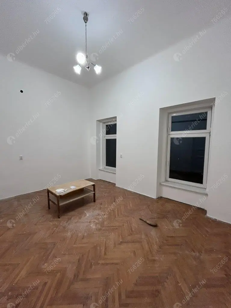 Kiadó albérlet 320000 Ft/hó áron: Budapest, VII. kerület  Dózsa György út. Mérete: 100 nm, 4 szobás | Alberlet.hu - 6621662