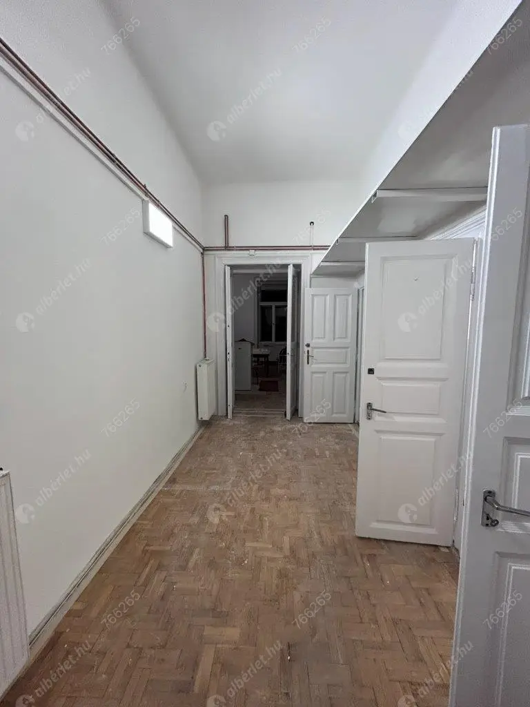 Kiadó albérlet 320000 Ft/hó áron: Budapest, VII. kerület  Dózsa György út. Mérete: 100 nm, 4 szobás | Alberlet.hu - 6621674