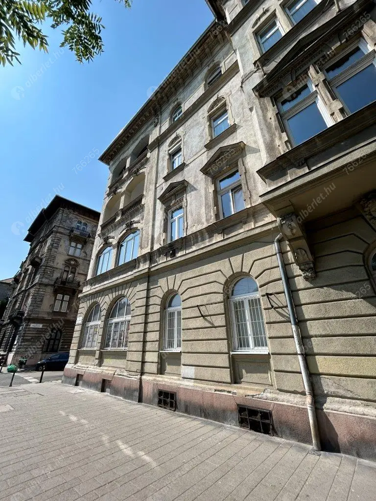 Kiadó albérlet 320000 Ft/hó áron: Budapest, VII. kerület  Dózsa György út. Mérete: 100 nm, 4 szobás | Alberlet.hu - 6621681