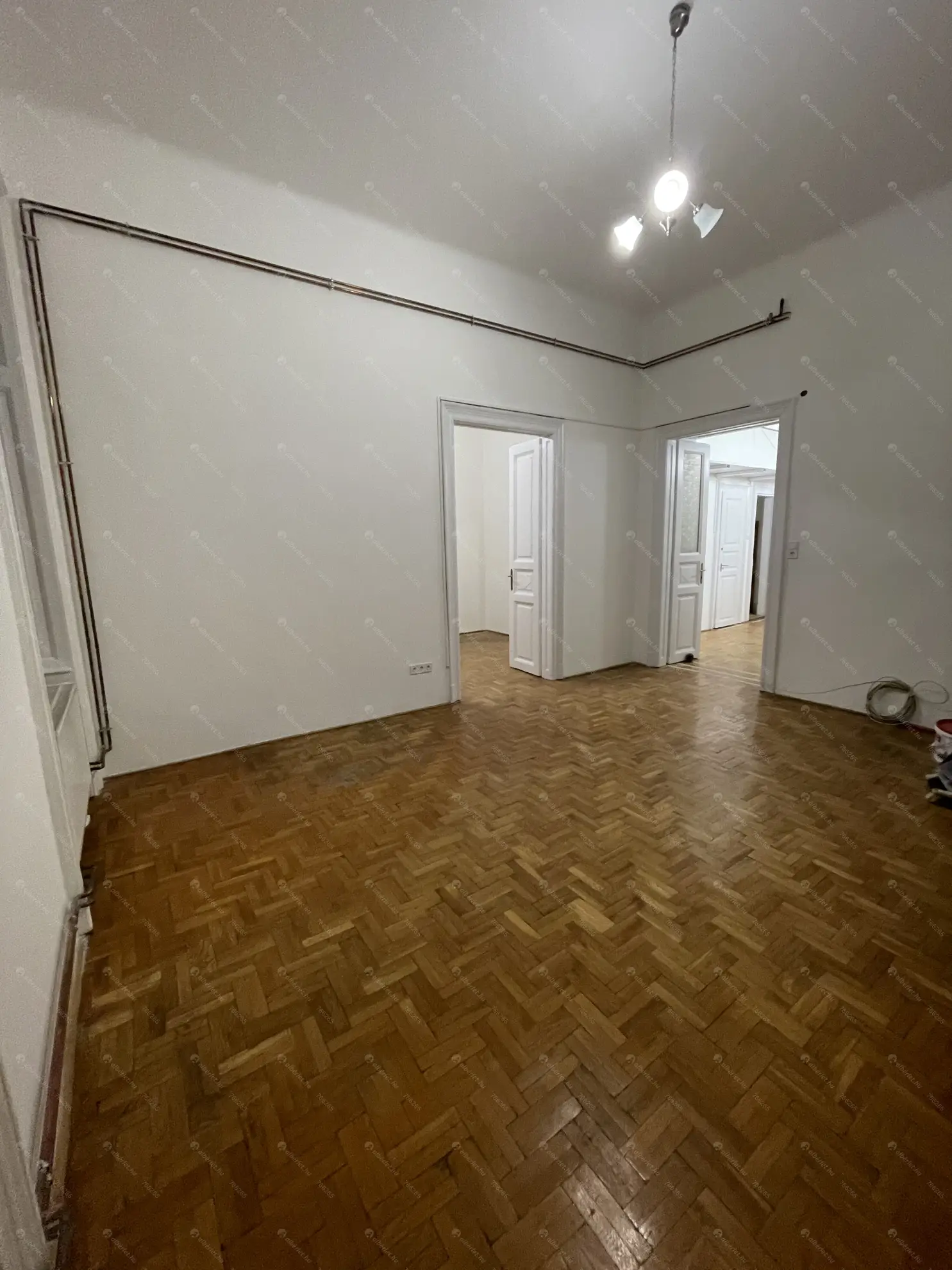 Kiadó albérlet 320000 Ft/hó áron: Budapest, VII. kerület  Dózsa György út. Mérete: 100 nm, 4 szobás | Alberlet.hu - 6632024