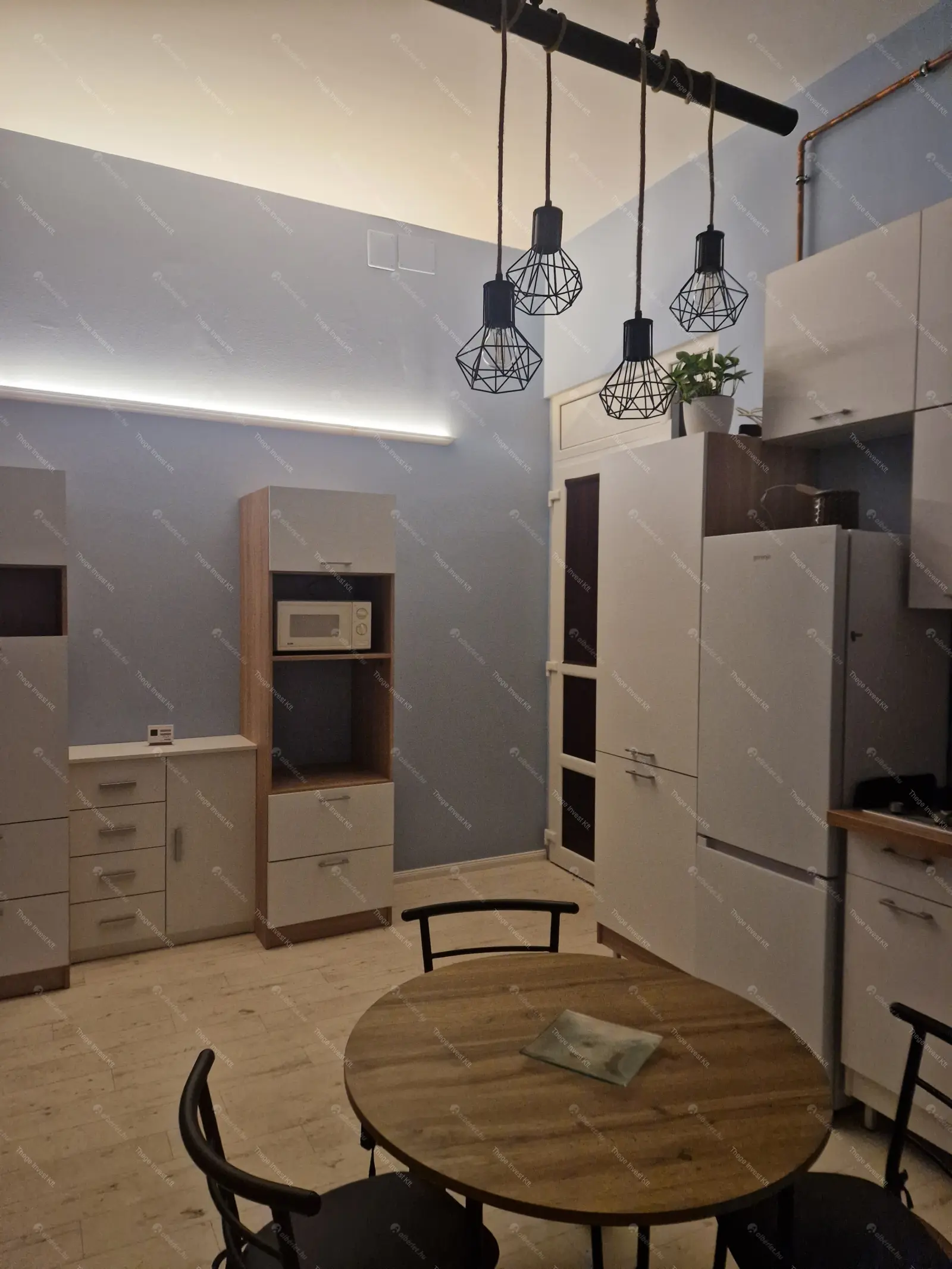 Kiadó albérlet 220000 Ft/hó áron: Budapest, VII. kerület  Dózsa György út. Mérete: 40 nm, 1 szobás | Alberlet.hu - 6683823