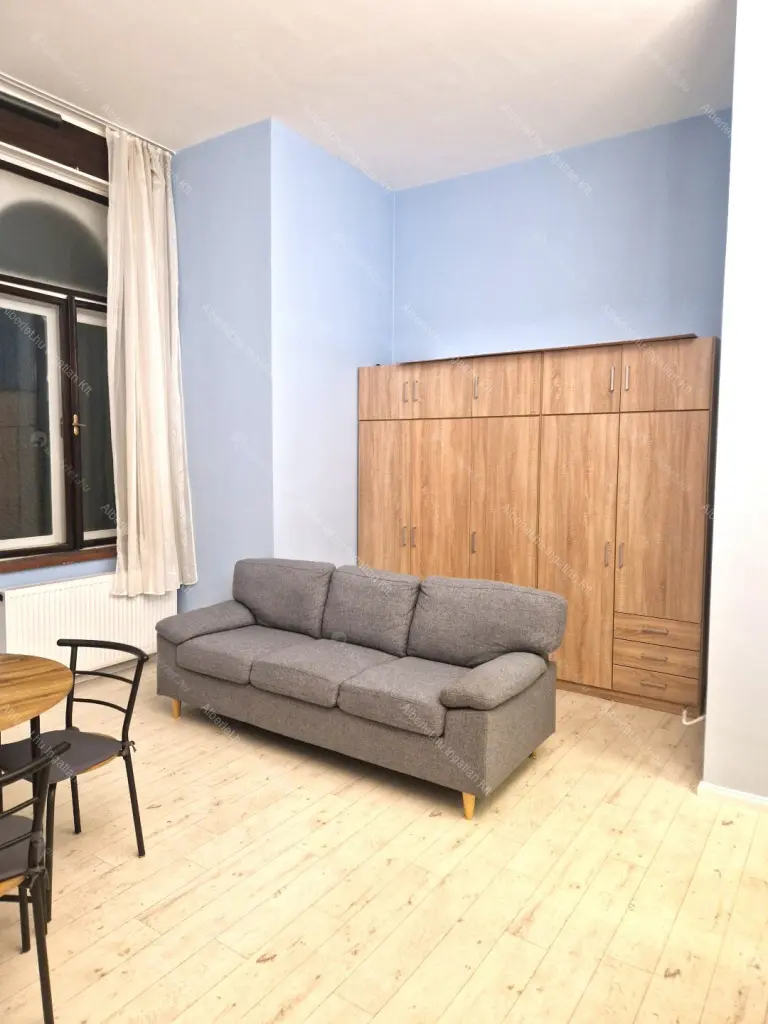 Kiadó albérlet 220000 Ft/hó áron: Budapest, VII. kerület  Dózsa György út. Mérete: 40 nm, 1 szobás | Alberlet.hu - 6677272